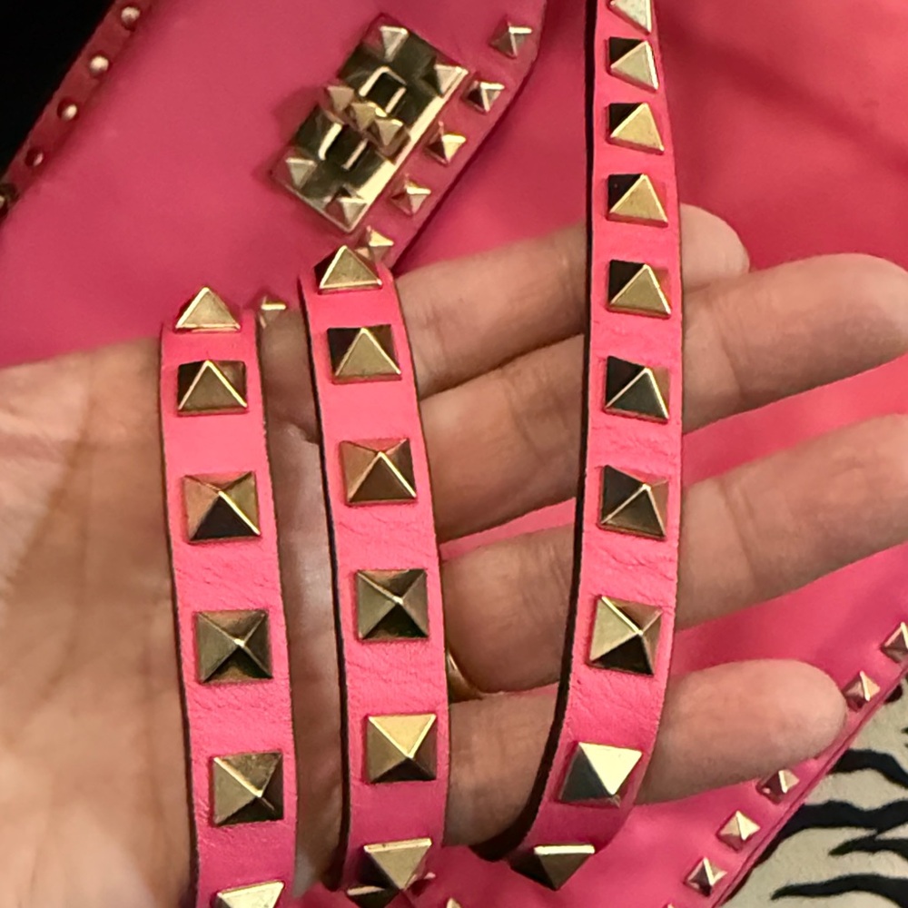 Valentino Garavani Gold & Pink Studded Handbag with Removable Crossbody Strap - Picture 13 of 16